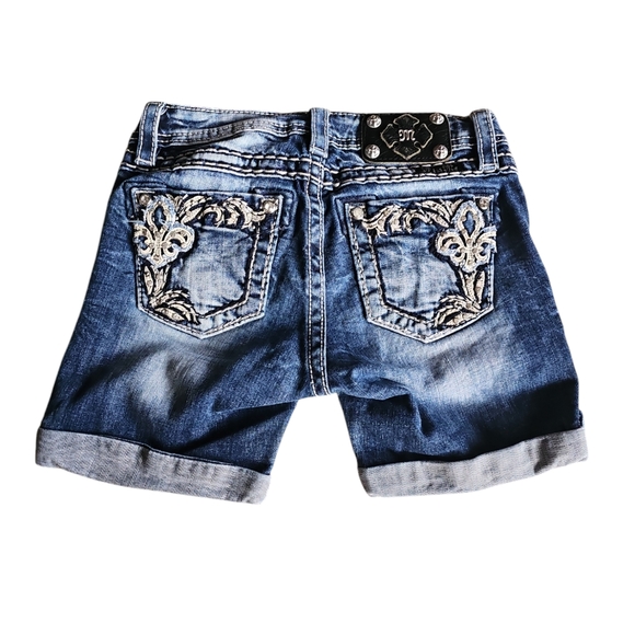 30. Miss Me Girls Shorts - Picture 2 of 9